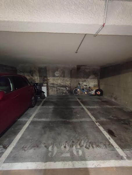 Location  parking  11 m² à Paris 10ème (75010), 99 €