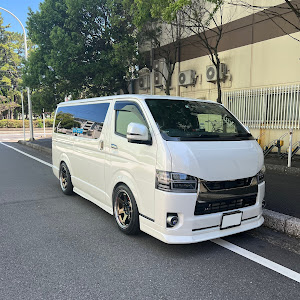 ハイエースバン TRH200V