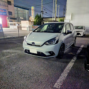フィット GR3