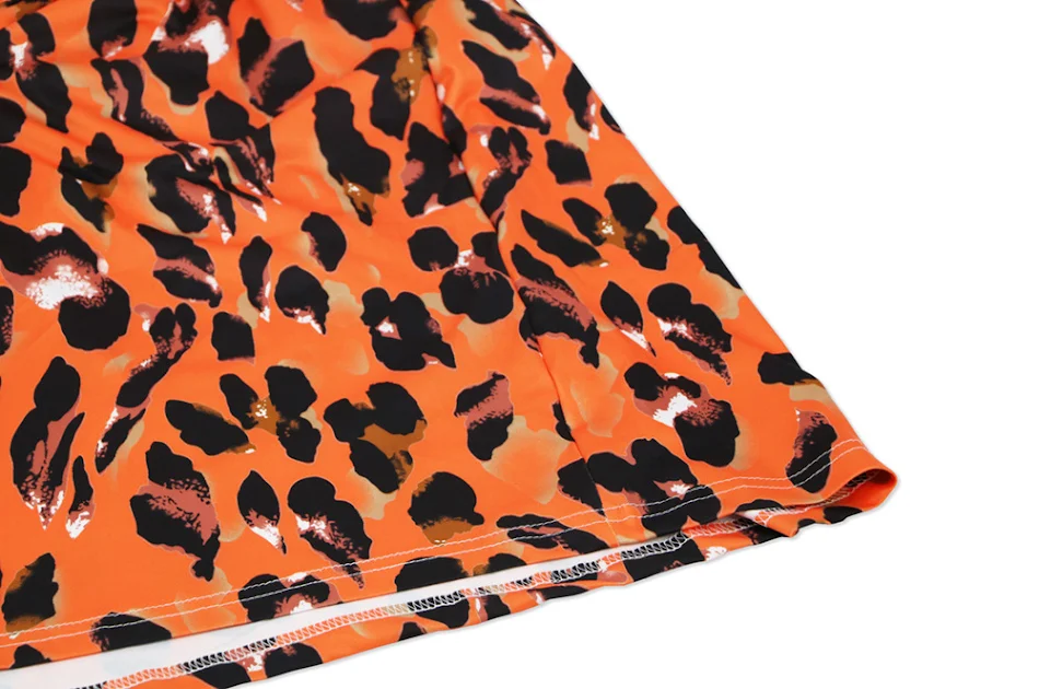 Stupendo Abito Lungo con Stampa Leopardo, Perfetto per Eventi Speciali e un Look Elegante e Raffinato.