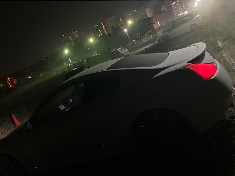 スカイラインクーペの駐車場変えたい・爆いけSUV・霧嫌い・千葉のクルマ好きと繋がりたいに関するカスタム事例の投稿画像2枚目