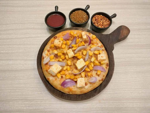 Achari Paneer Pizza