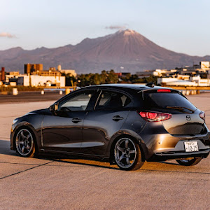 MAZDA2 DJLFS