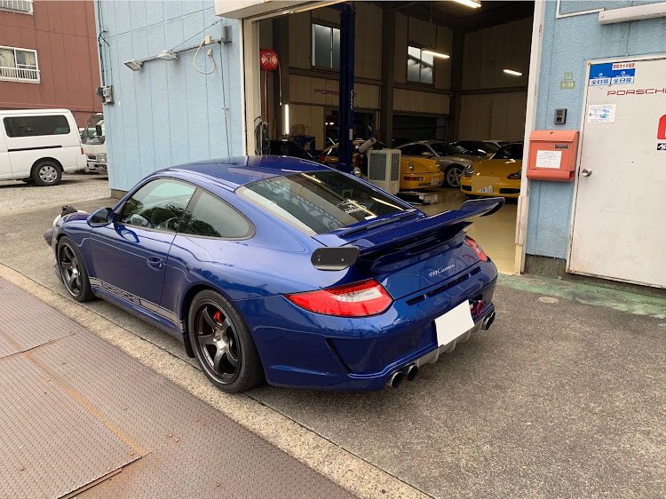 997の911・ポルシェ・アドバンレーシング・辰巳第一PA・GT3に関するカスタム事例の投稿画像2枚目