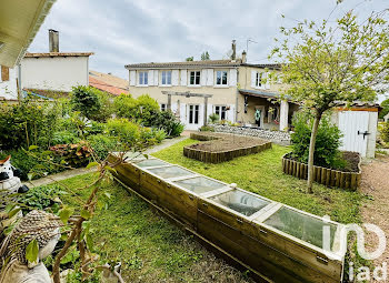 maison à Roullet-Saint-Estèphe (16)