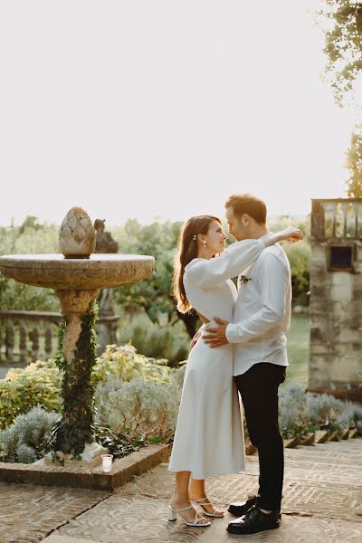 Fotografo di matrimoni Karina Ostapenko (karinaostapenko). Foto del 30 aprile 2020