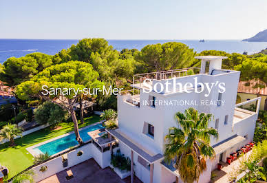 Seaside house with pool and terrace 14