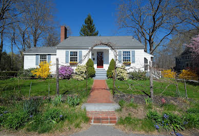 Maison avec piscine et jardin 4