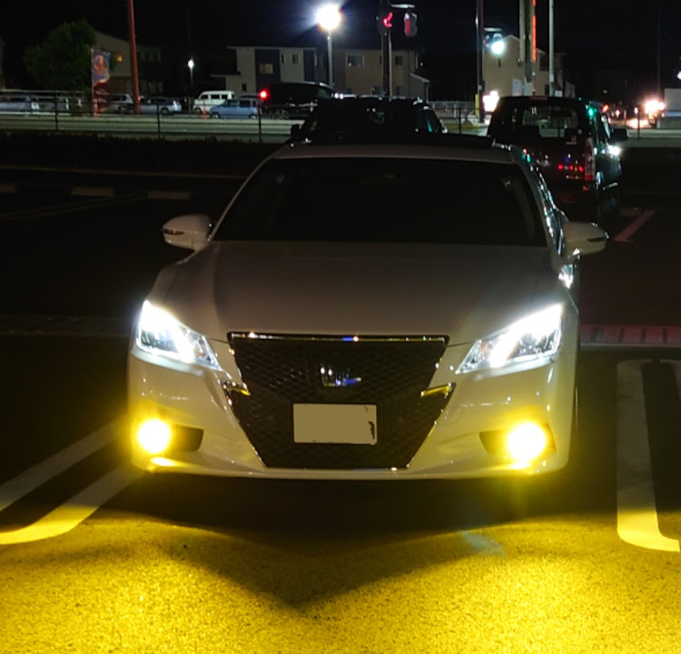 クラウンアスリートのAWS210・クラウンアスリート・フォグランプイエロー化・DIYに関するカスタム事例の投稿画像2枚目