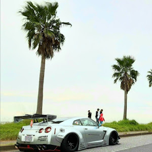 NISSAN GT-R R35