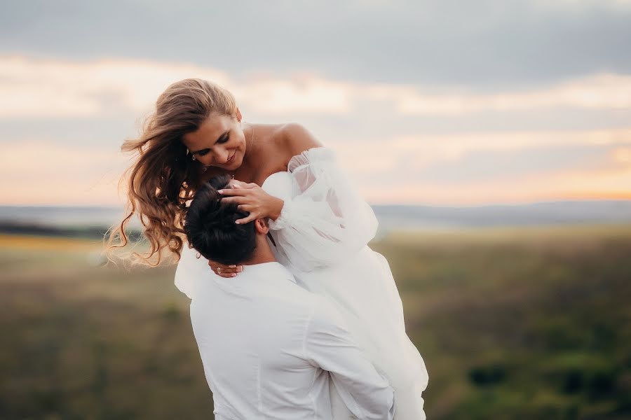 Wedding photographer Anna Kolmakova (anutakolmakova). Photo of 9 August 2021