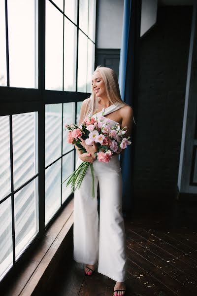 Fotógrafo de casamento Yuliya Ruseckaya (urus). Foto de 12 de julho 2022