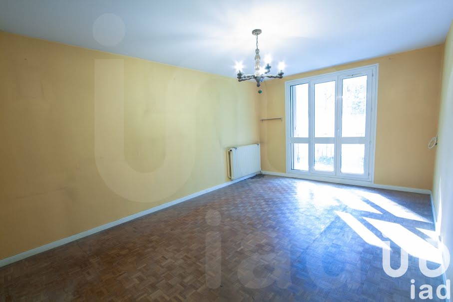 Vente appartement 3 pièces 65 m² à Gif-sur-Yvette (91190), 210 000 €