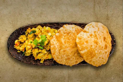 Aloo Dry Sabji [250 Ml] With 4 Poori