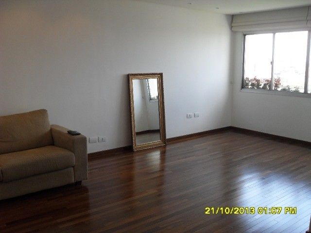 Apartamentos à venda Água Fria