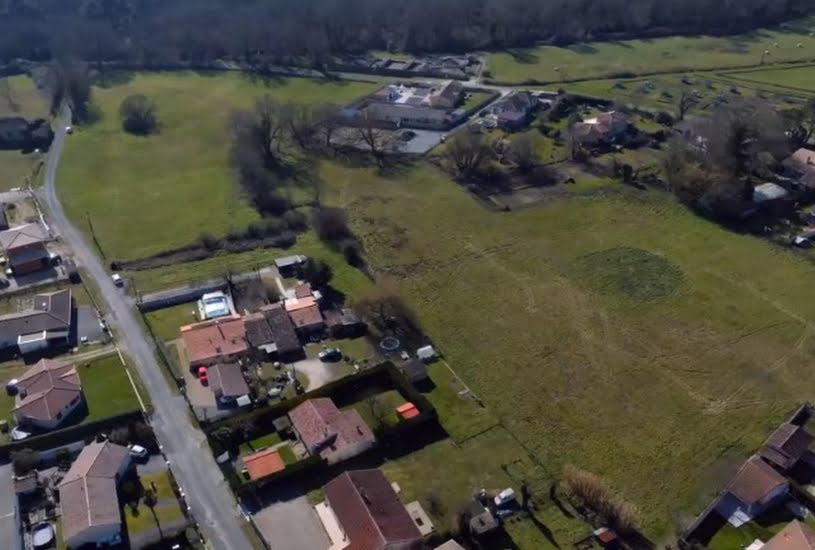  Vente Terrain à bâtir - 610m² à Saint-Laurent-Médoc (33112) 