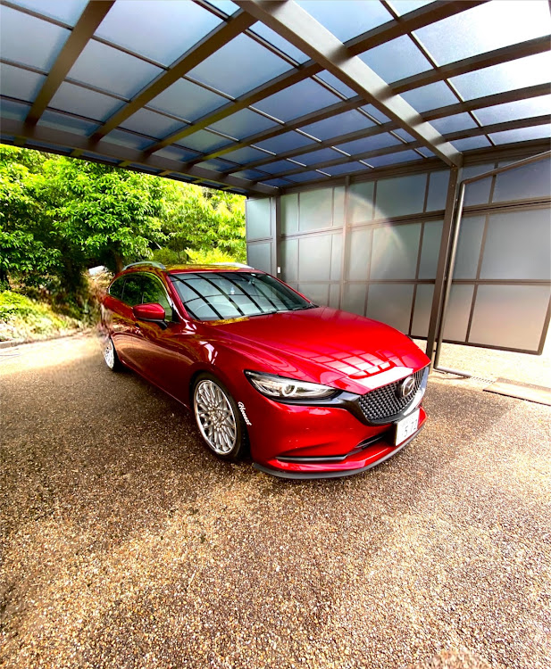 アテンザワゴンの自然は強い・カーポート・洗車楽・ポリッシャーどうやるの？に関するカスタム事例の投稿画像1枚目