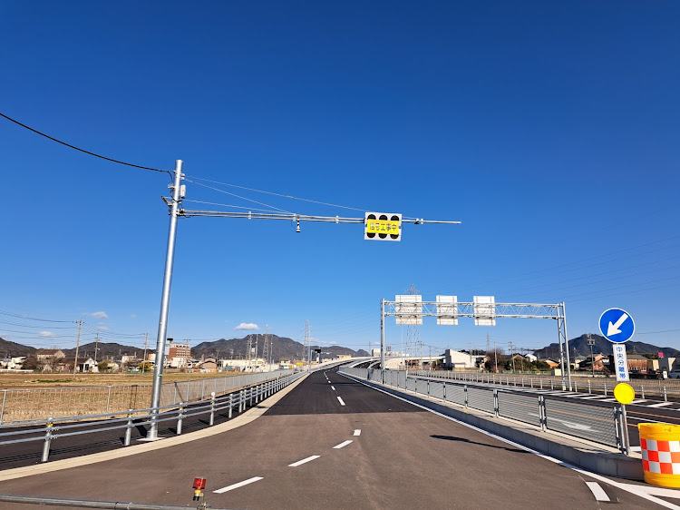スペイドの道路の真ん中・新道路開通前・岐阜市正木～折立・新道路開通式典に関するカスタム事例の投稿画像2枚目