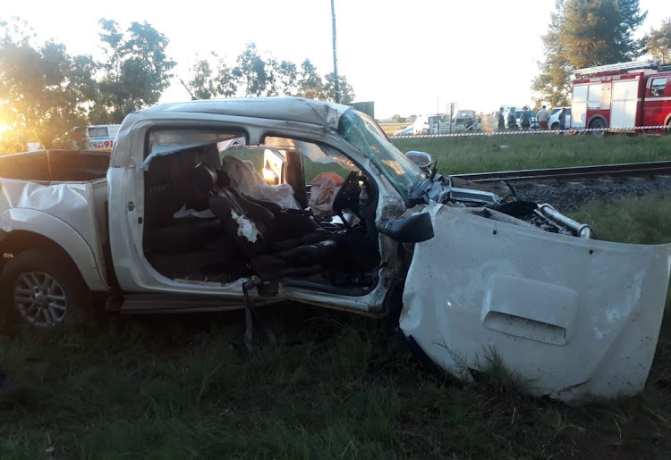 A man was lucky to escape with only moderate injuries when his bakkie was struck by a train in Bloemfontein on Friday evening.