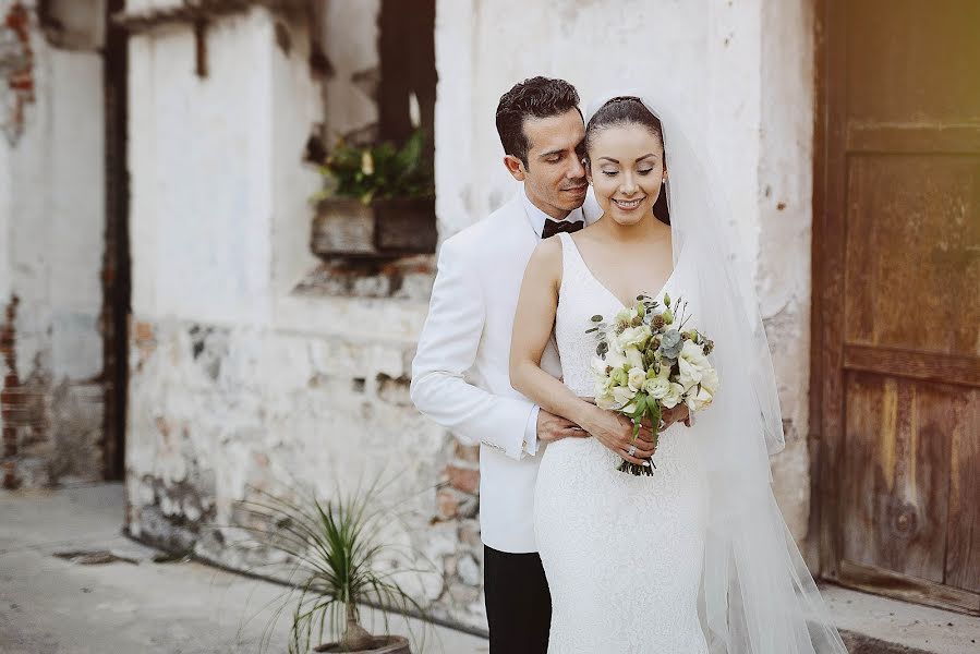 Fotógrafo de casamento Saul Magaña (magaa). Foto de 6 de setembro 2016