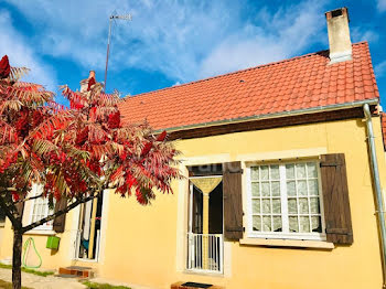 maison à Mornay-sur-Allier (18)