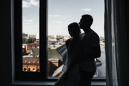 Wedding photographer Kira Nevskaya (dewberry). Photo of 10 May 2019