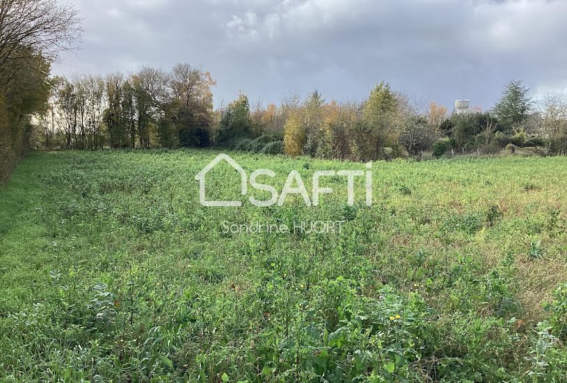  Vente Terrain à bâtir - 2 800m² à Beauvoir-sur-Niort (79360) 