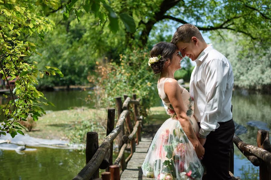 Fotografo di matrimoni Márton Kerek (martonphoto). Foto del 4 gennaio 2019