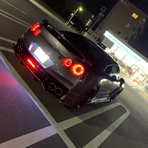 NISSAN GT-R R35