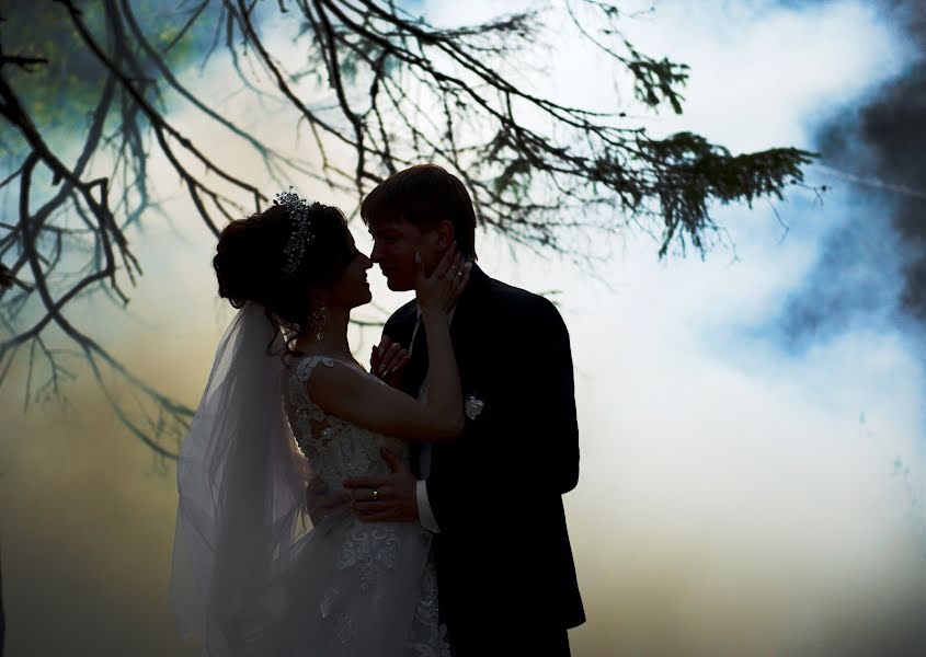 Fotógrafo de casamento Aleksandr Soroka (soroka86). Foto de 4 de outubro 2017