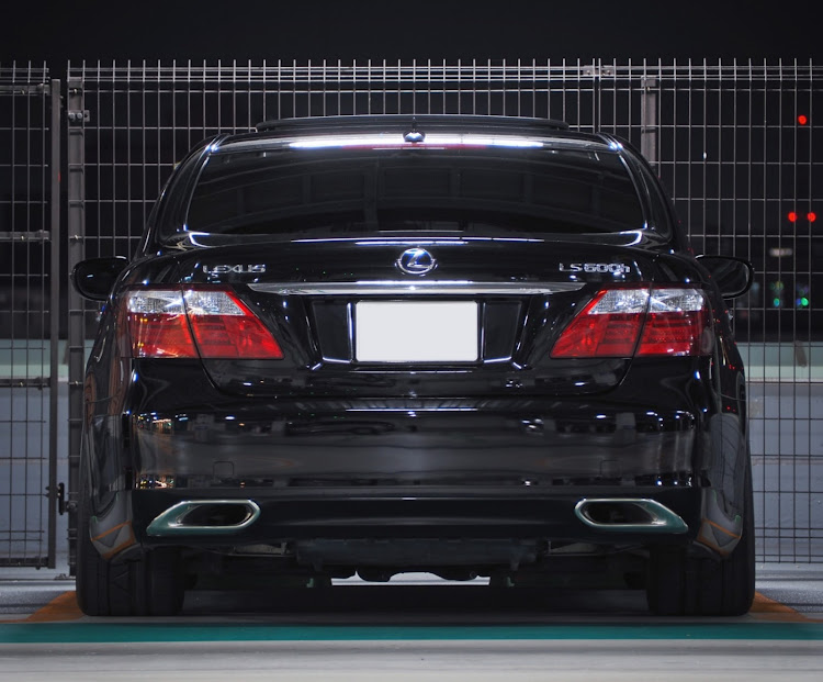 LSの一眼レフ・バックシャンな愛車・2月もよろしくお願いしますに関するカスタム事例の投稿画像1枚目