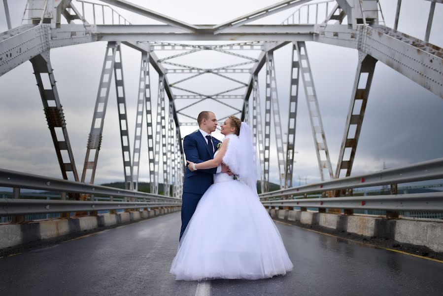 Fotografo di matrimoni Yuriy Grechikhin (highresolution). Foto del 6 marzo 2017