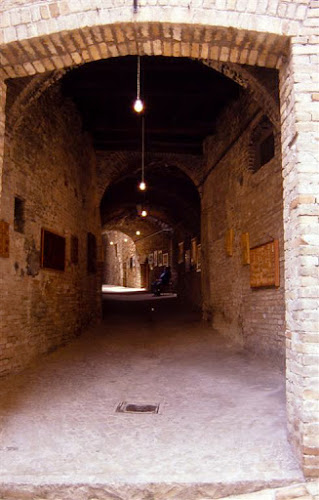 Galleria d'arte paesana di leorol