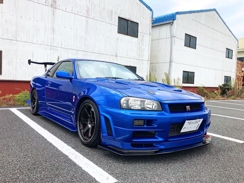 スカイラインGT-RのR34・スカイライン・GT-R・ベイサイドブルー