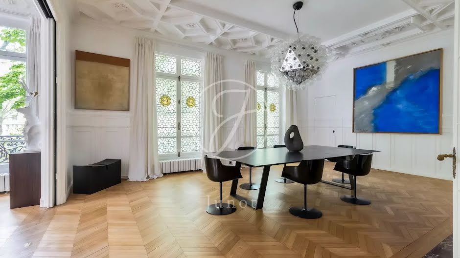 Vente appartement 6 pièces 230.8 m² à Paris 17ème (75017), 2 850 000 €