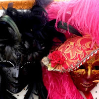 Femminilità e carnevale di 