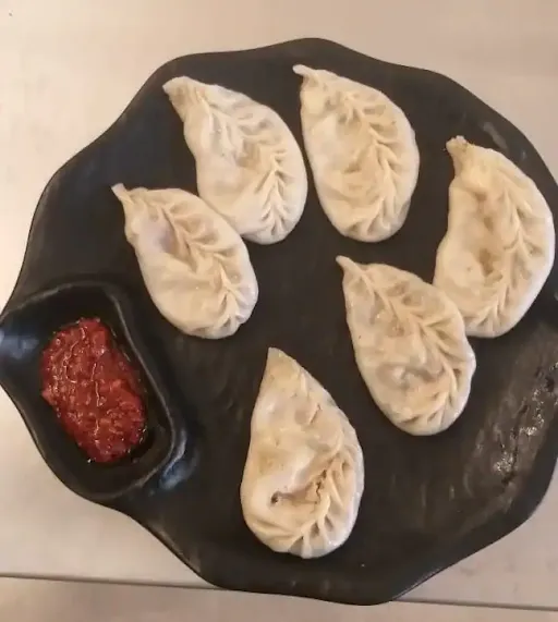 Paneer Steamed Momos Mania