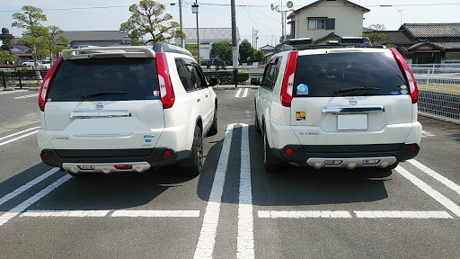 エクストレイル DNT31のプリ尻の共演に関するカスタム＆メンテナンスの 