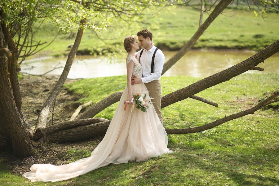 Fotografer pernikahan Toma Shekhovcova (tomash). Foto tanggal 6 Mei 2019