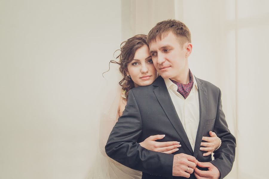 Wedding photographer Yuliya Davydova (sol22ru). Photo of 2 May 2014