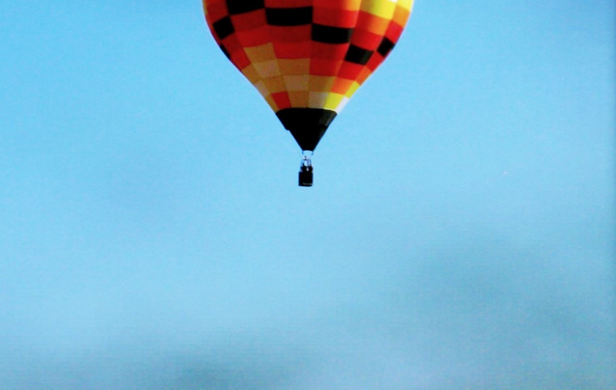 The page is flying away di martapdn