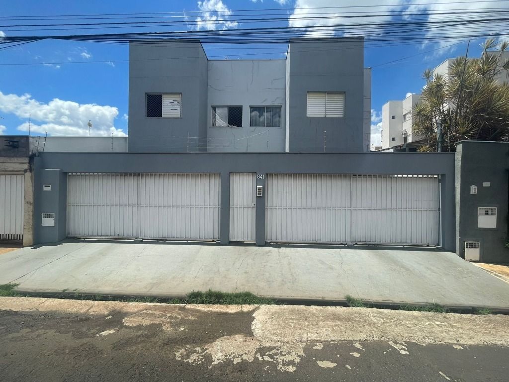 Apartamento com 2 dormitórios, 55 m² - venda por R$ 190.000,00 ou aluguel por R$ 1.087,98/mês - Olinda - Uberaba/MG