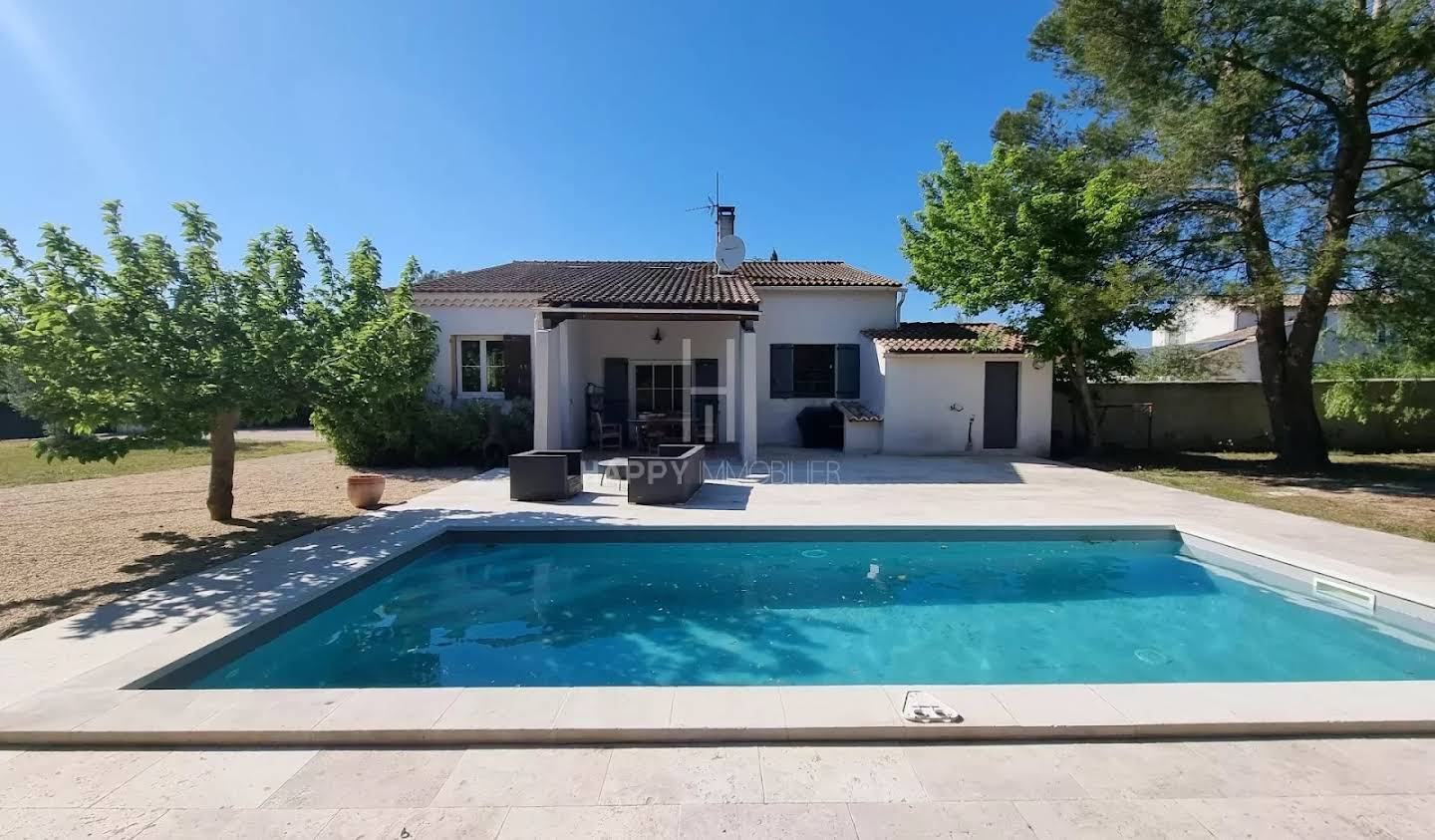 House with pool Mollégès