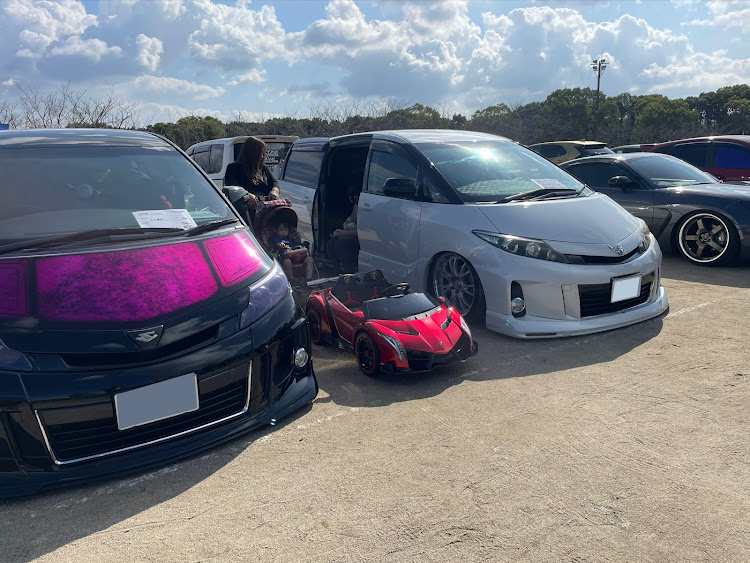 ヴォクシーのVELENO fan meeting with COLOR’sに関するカスタム事例の投稿画像2枚目