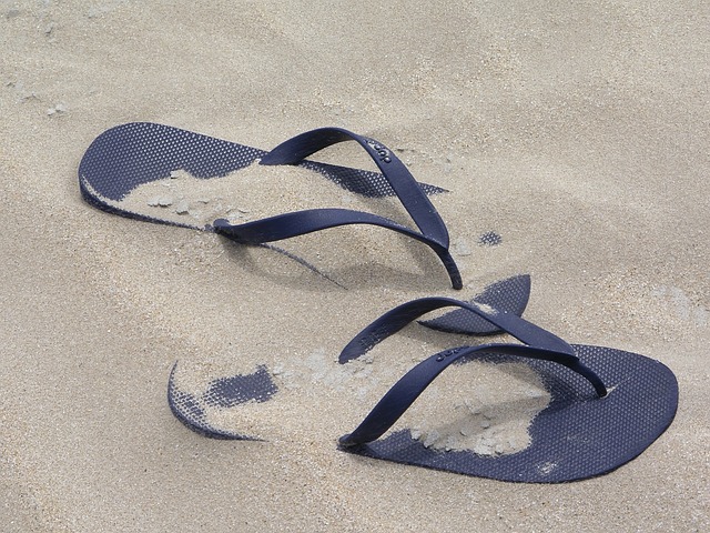 thongs-349609_640.jpg