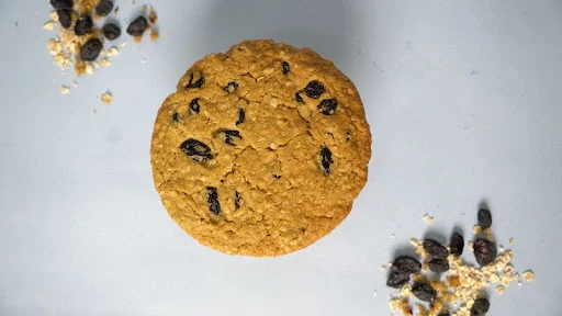 XL Oats And Raisins Cookie