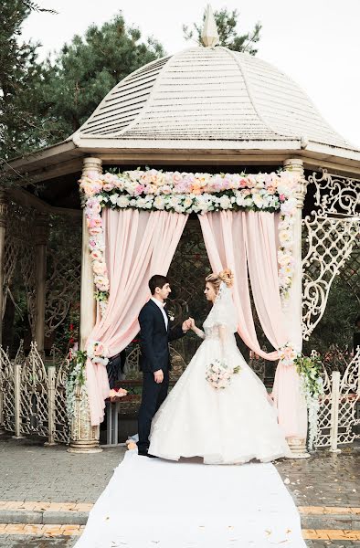 Fotografo di matrimoni Tatyana Finogenova (tatafinn). Foto del 10 dicembre 2019