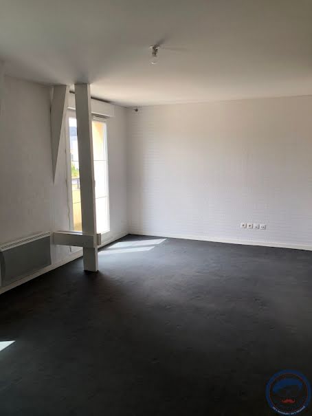 Location  appartement 3 pièces 68.18 m² à Amboise (37400), 700 €