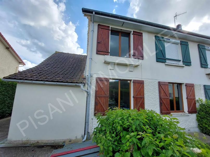 Vente maison 5 pièces 80 m² à Notre-Dame-de-Gravenchon (76330), 138 000 €