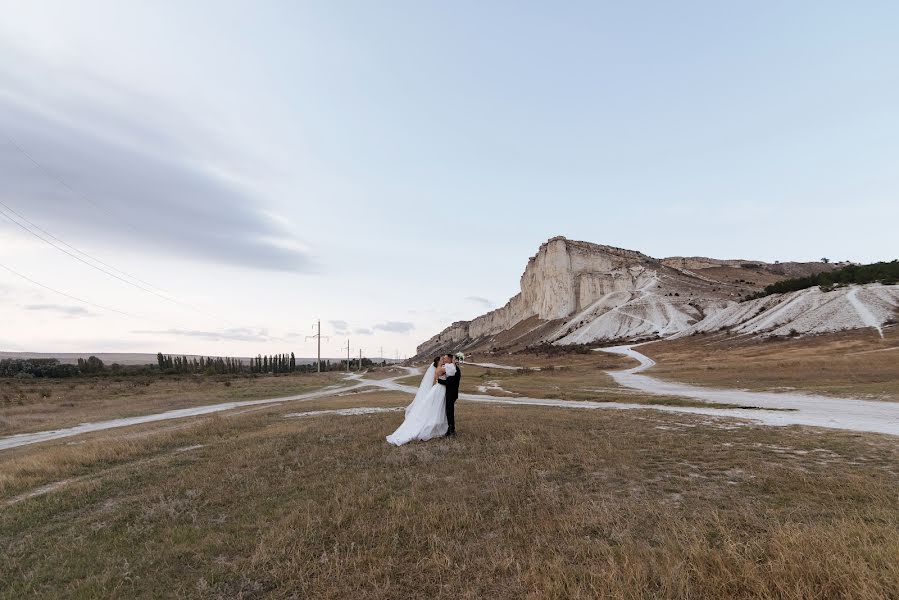 Fotografo di matrimoni Yuliya Nazarova (nazarovajulia). Foto del 31 ottobre 2022